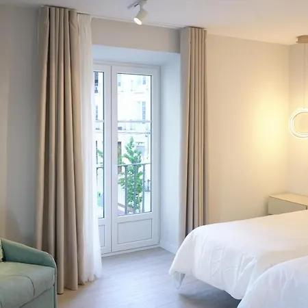 La Flora Todos Con Aire Acondicionado Y Ascensor * Burgo