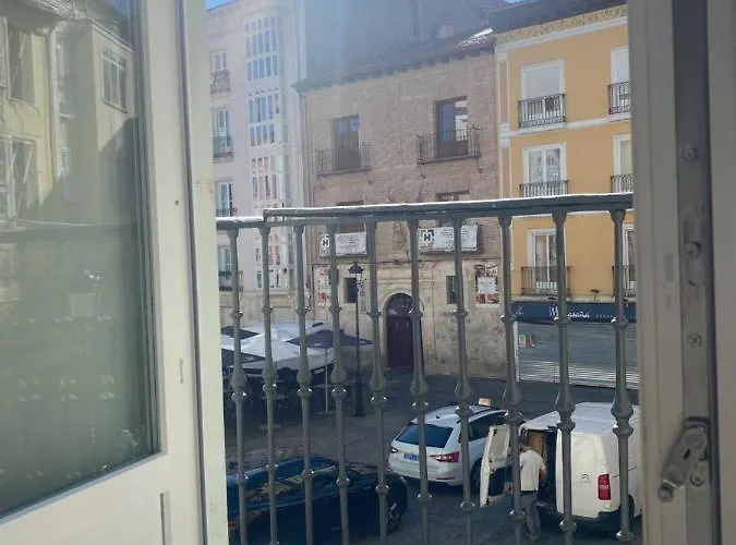 La Flora Todos Con Aire Acondicionado Y Ascensor アパート Burgo