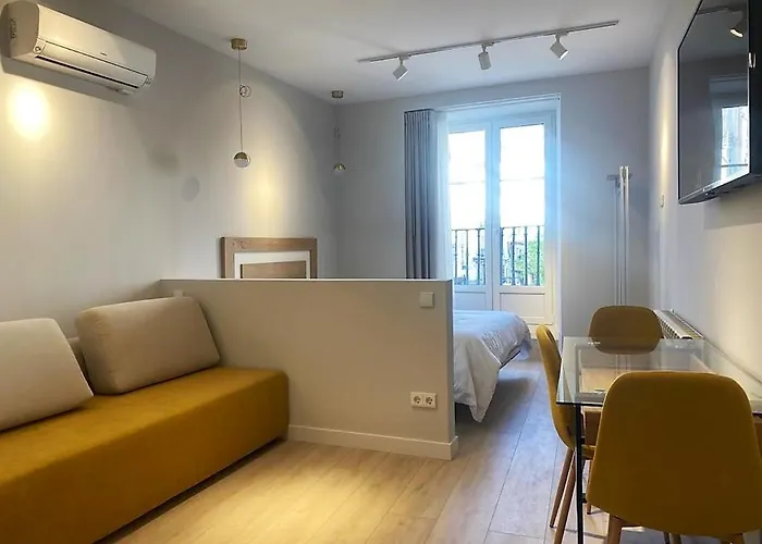 La Flora Todos Con Aire Acondicionado Y Ascensor *